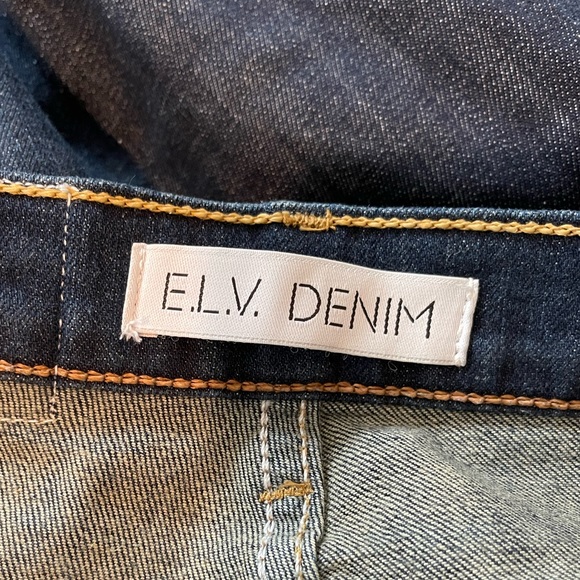 E.L.V. Denim Sustainable Denim Company Using High Quality Jeans. - Picture 4 of 8